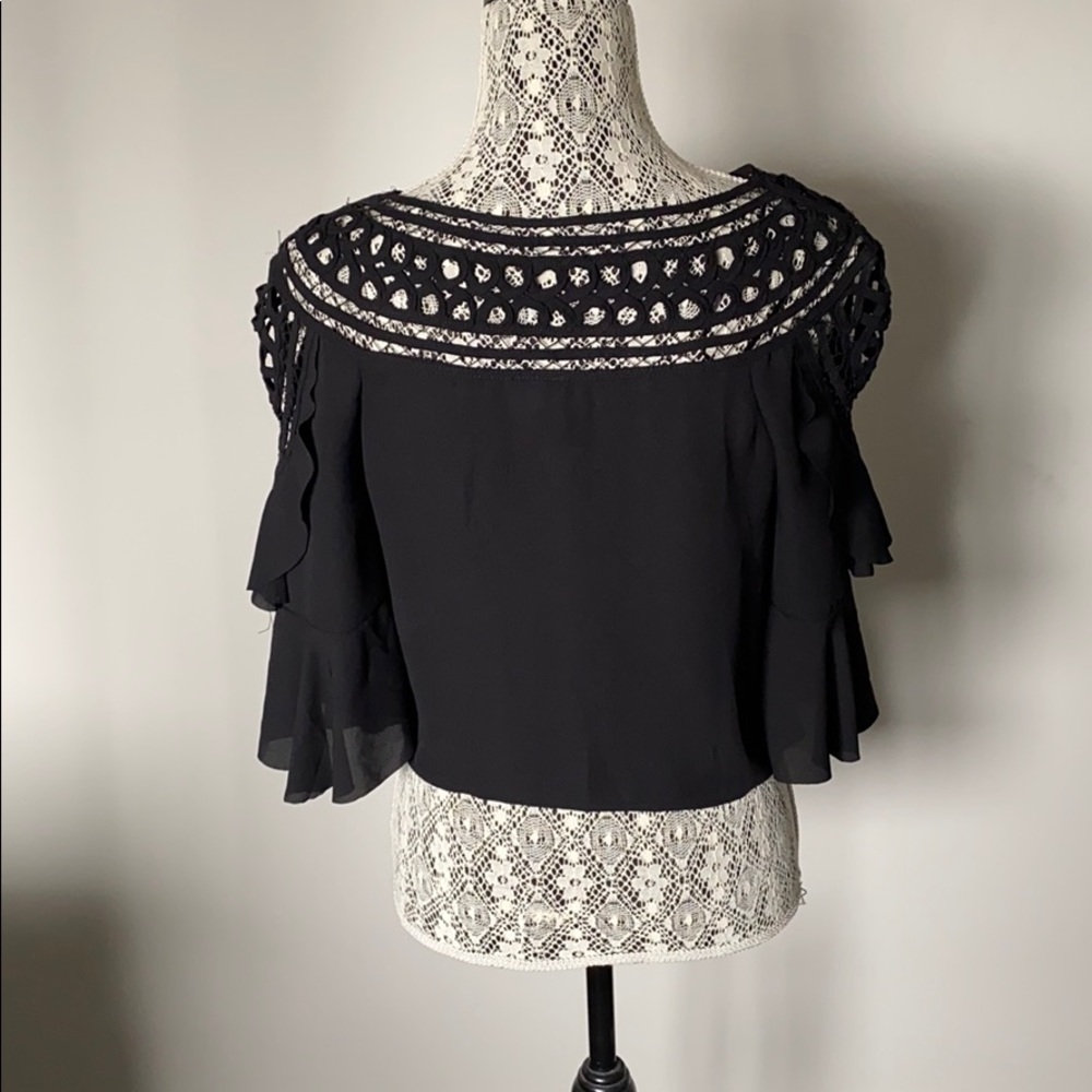 Cropped Blouse - Picture 3 of 3